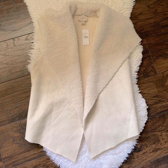 LOFT Jackets & Blazers - LOFT COTTON SLEEVELESS VEST